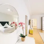 Grand Mitte Museumsinsel Апартаменты
