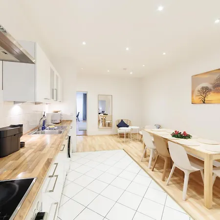 Grand Mitte Museumsinsel Appartement *