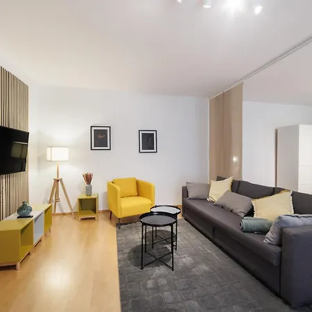 Grand Mitte Museumsinsel Apartment *